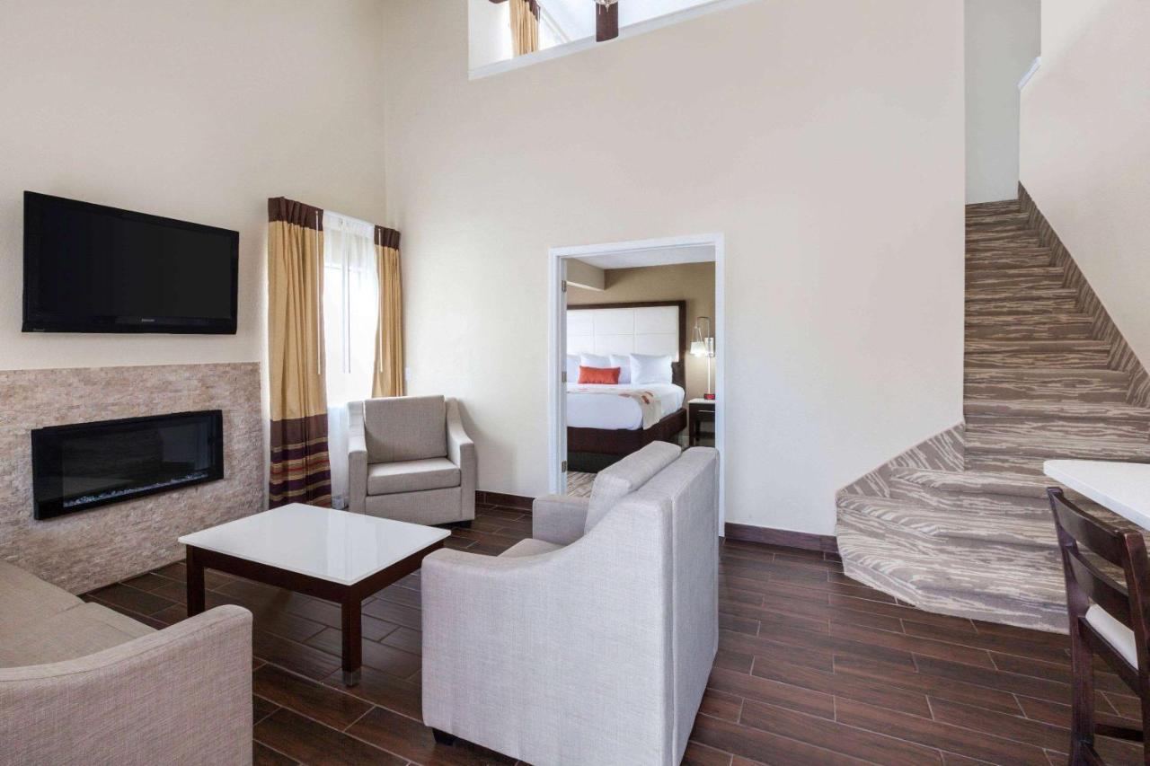 Hawthorn Suites By Wyndham Detroit Southfield Esterno foto