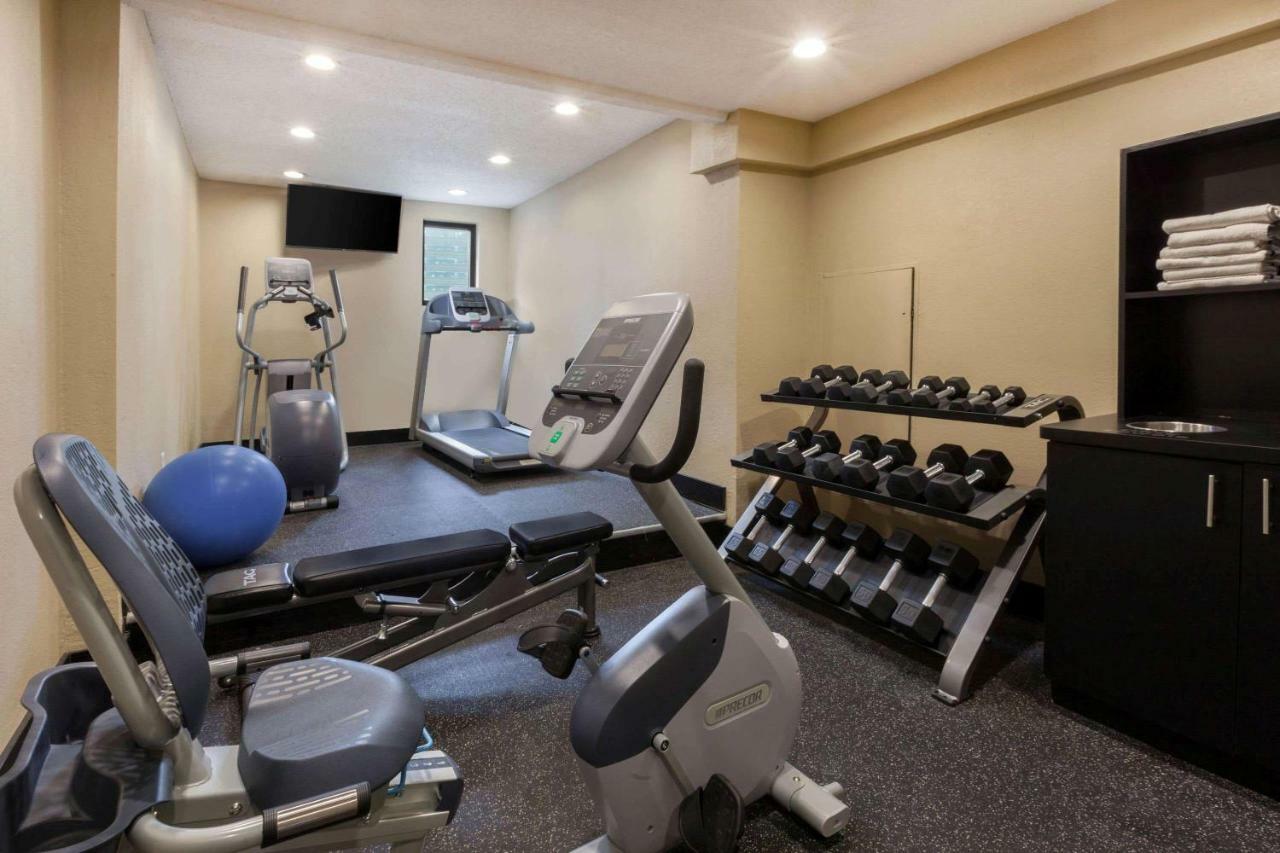Hawthorn Suites By Wyndham Detroit Southfield Esterno foto